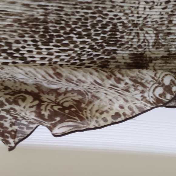 New Direction women sz 2x animal/floral print crinkle top(no iron)smoke free. - Picture 3 of 3